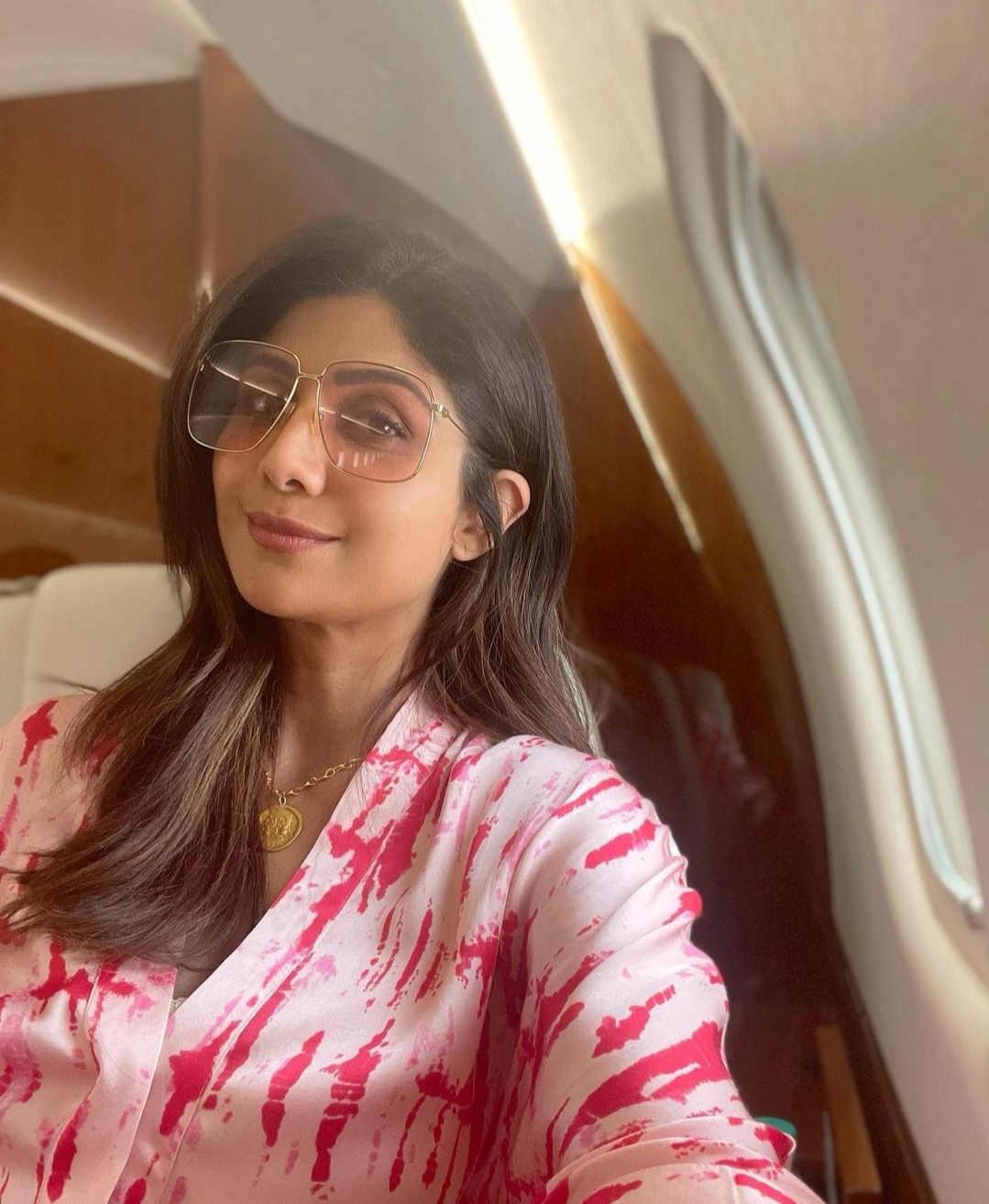 Super Dancer Chapter 4: Shilpa Shetty Is Back On The Show, Resumes Shooting  As Judge - Woman's era