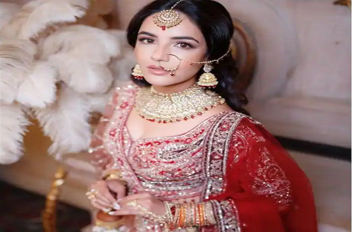 Jasmin Bhasin Looks Ravishing In Bridal Outfit; Soon Tie Knot With Aly ...