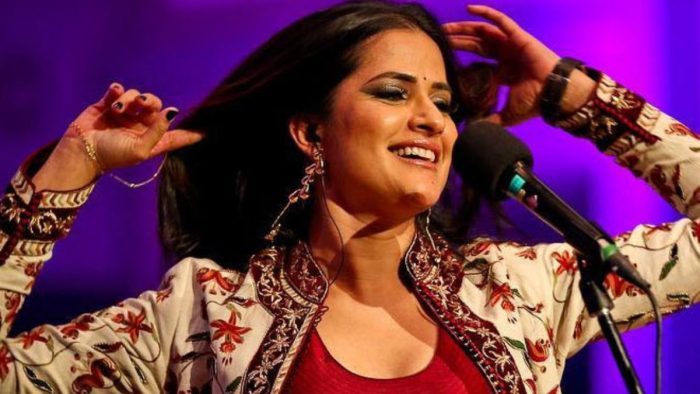 Its A Shame Sona Mohapatra Says This To Bollywood Stars Who Do Not Know Hindi