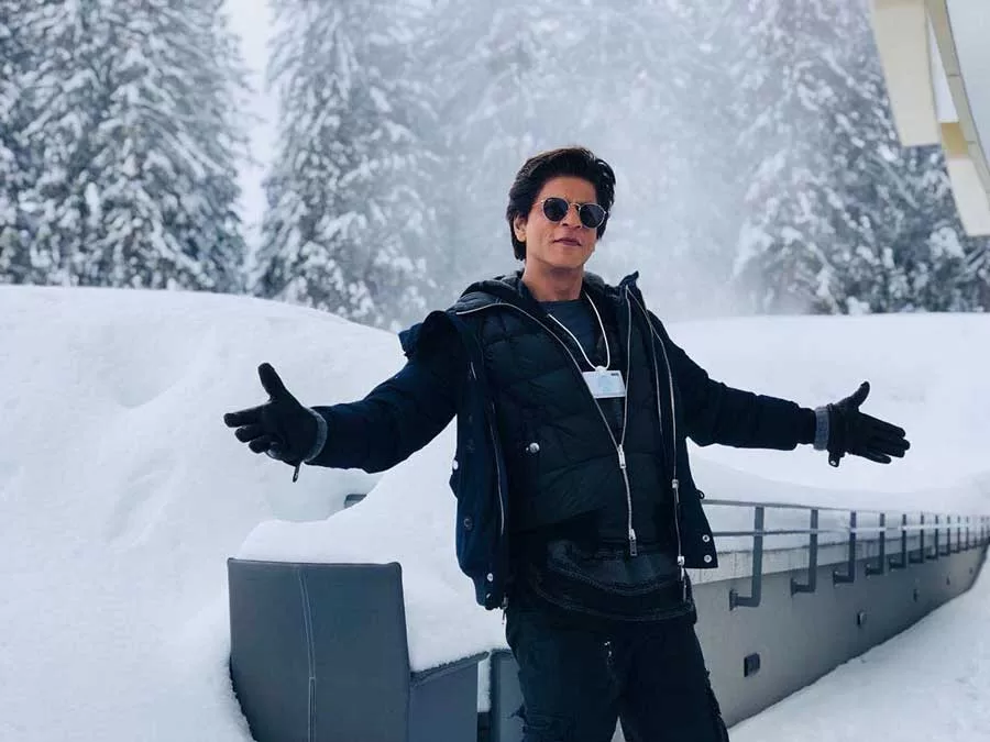 Shah Rukh Khan's Old Hand-Written Essay Resurfaces On Social Media; User Says 'Destined For Success'