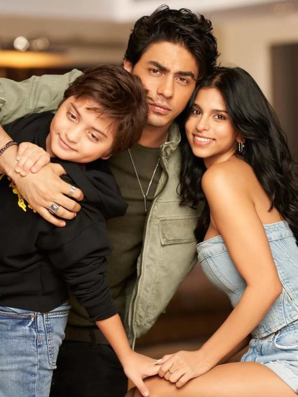 Shah Rukh Khan Reveals His Kids, Aryan And Suhana Forced Him To Give 5 Hit Films For AbRam!