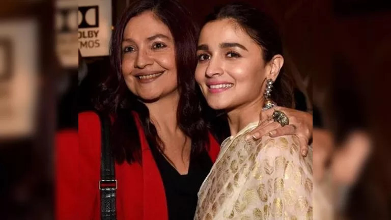 Alia Bhatt Accepted Being Very Jealous Of Her Step-Sister, Pooja Bhatt Due To This Reason!