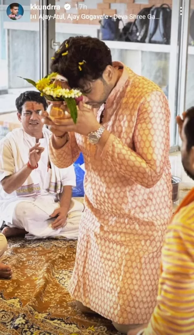 Karan Kundrra performs griha pravesh puja at his new home in Mumbai