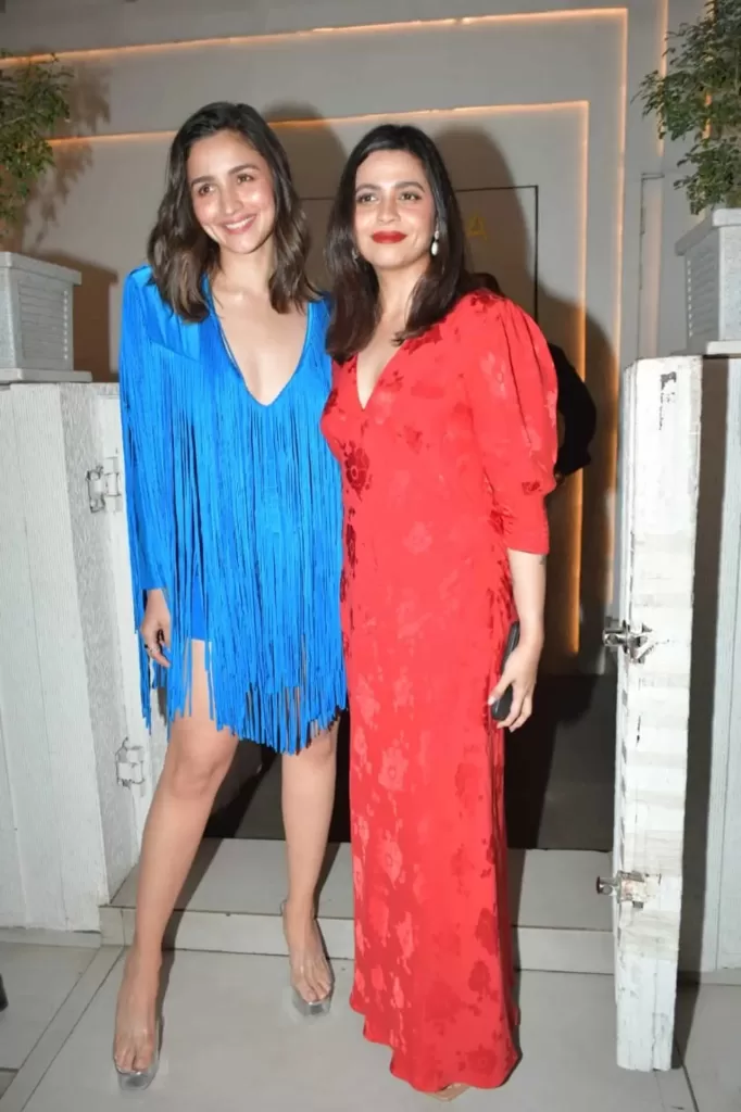 Alia Bhatt with her sister, Shaheen Bhatt at Akansha Ranjan's Birthday Bash
