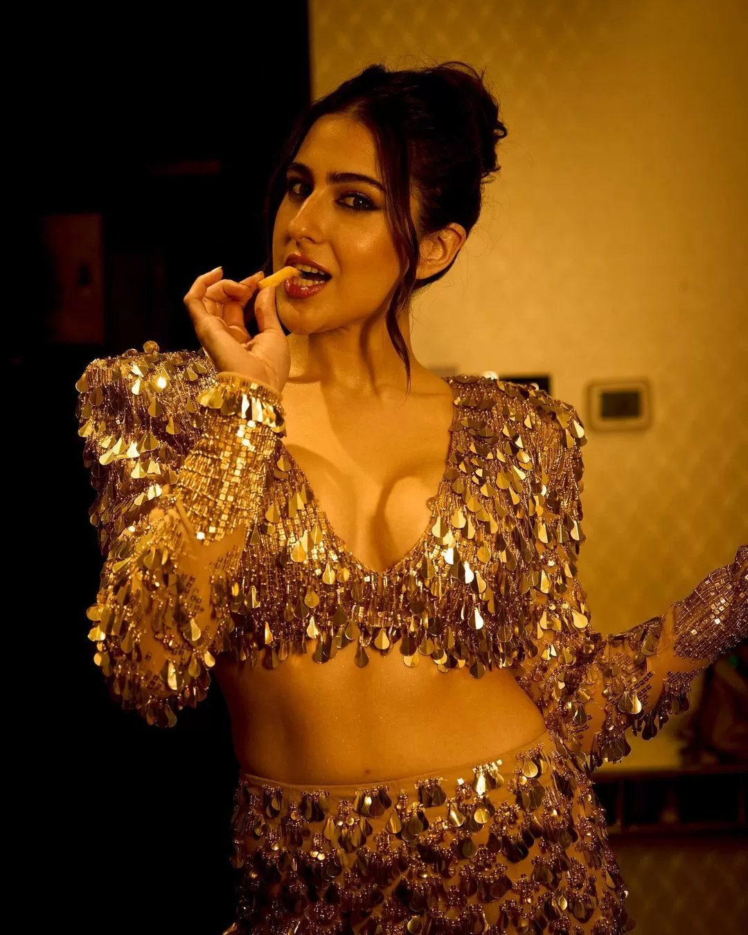 Weight Loss Journey of Seductive Sara Ali Khan