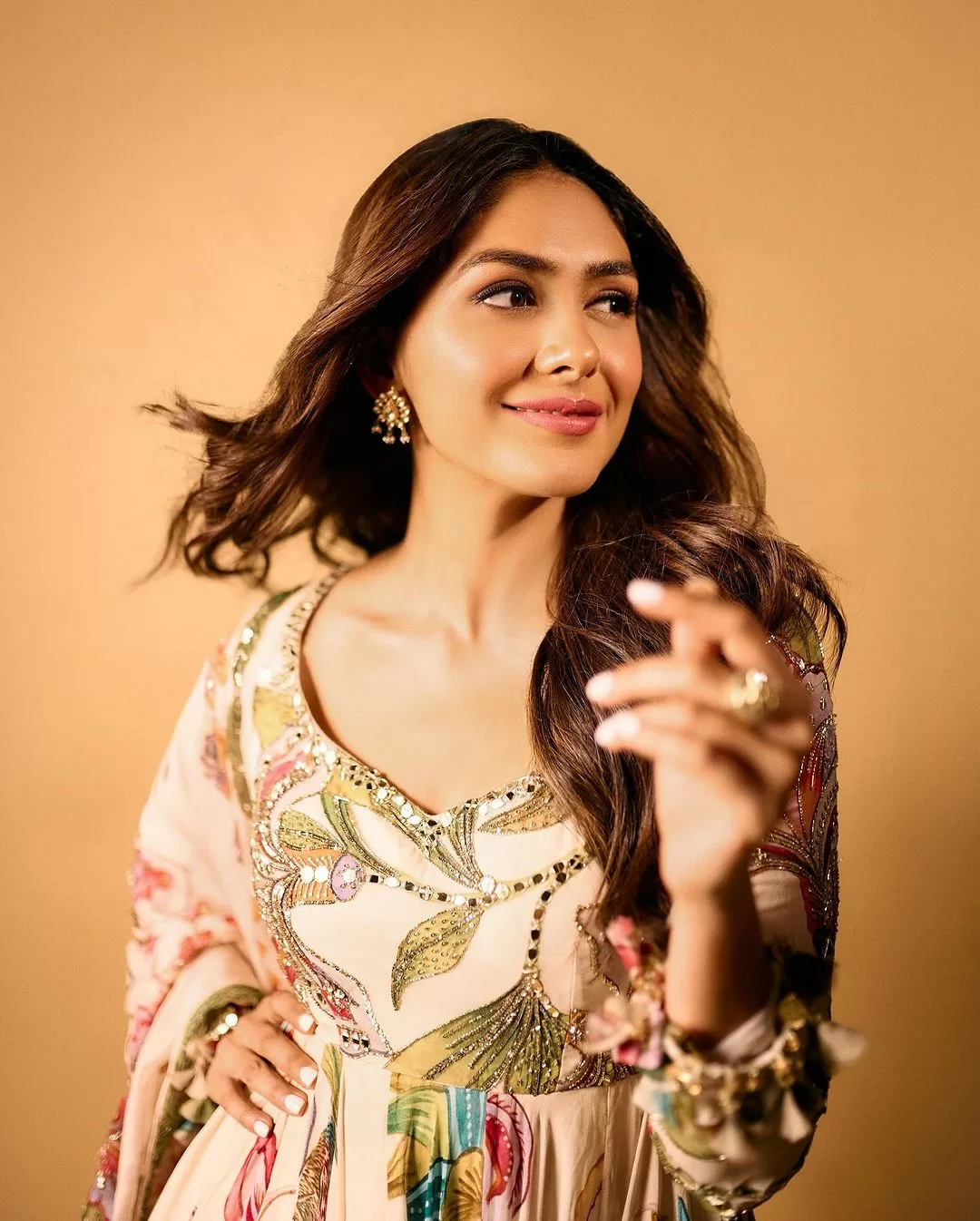 Know How To Liven Up The Festive Fashion With Mrunal Thakur In Pastel Anaarkali Suit