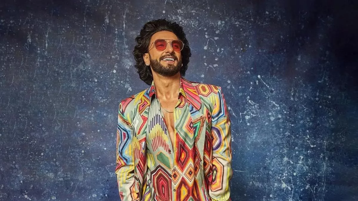 Ranveer Singh's 'Don 3' Swag: Masked, Hoodied, and All Black Everything!
