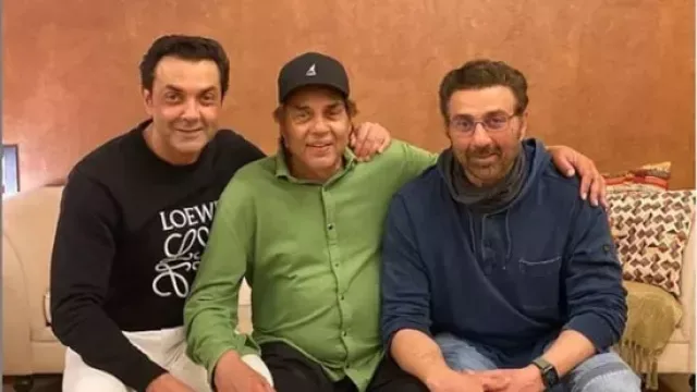 Sunny Deol and Bobby Deol with Dharmendra
